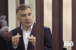 Саакашвили считает, что президент Грузии может решить ряд проблем "росчерком пера"