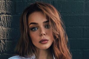 Grosu живет в США