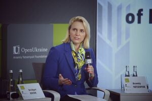 Сполучені Штати, за словами Брінк, допоможуть українському уряду підтримати діяльність "зернового коридору"