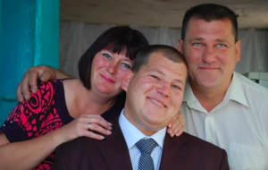 Тетяна та Едуард Капканці зі старшим сином Андрієм