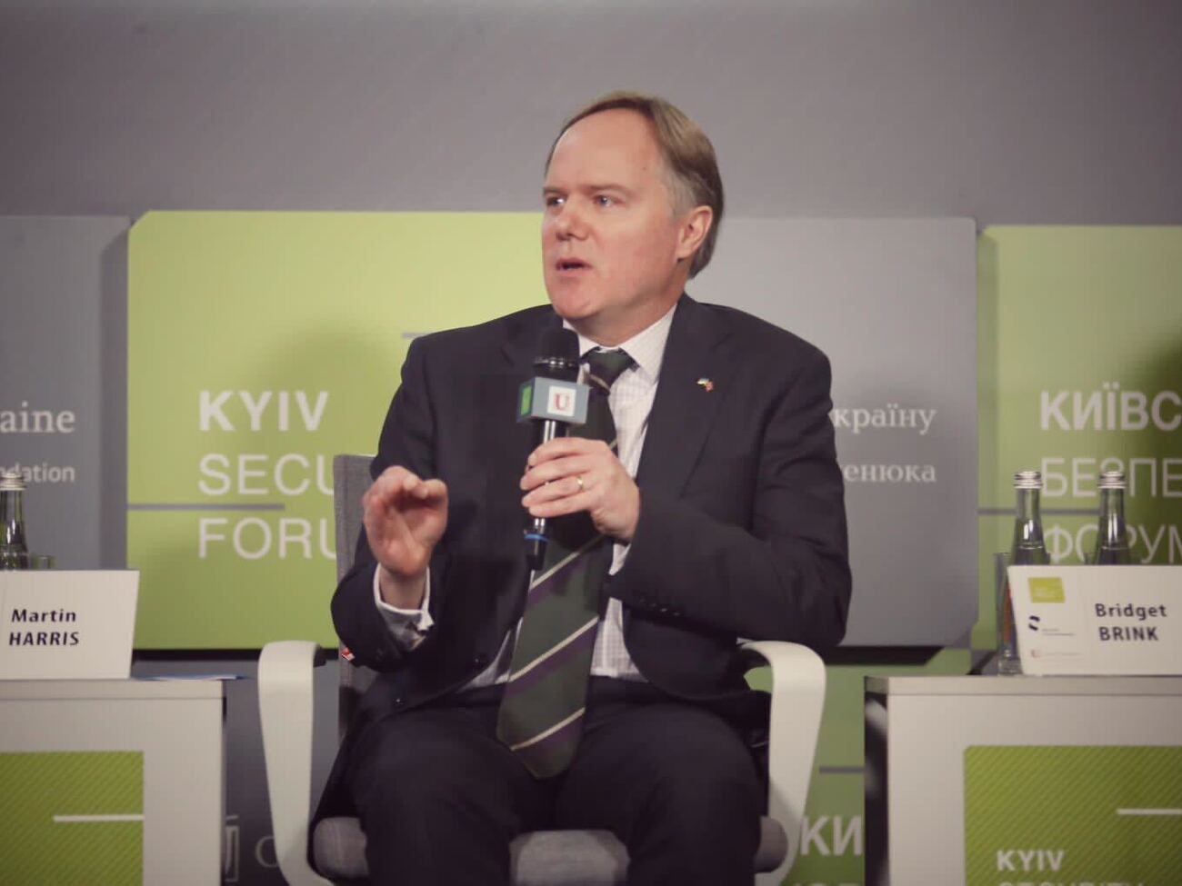 Харрис: Если еда используется как оружие, то мы должны это остановить – должны разоружить Россию