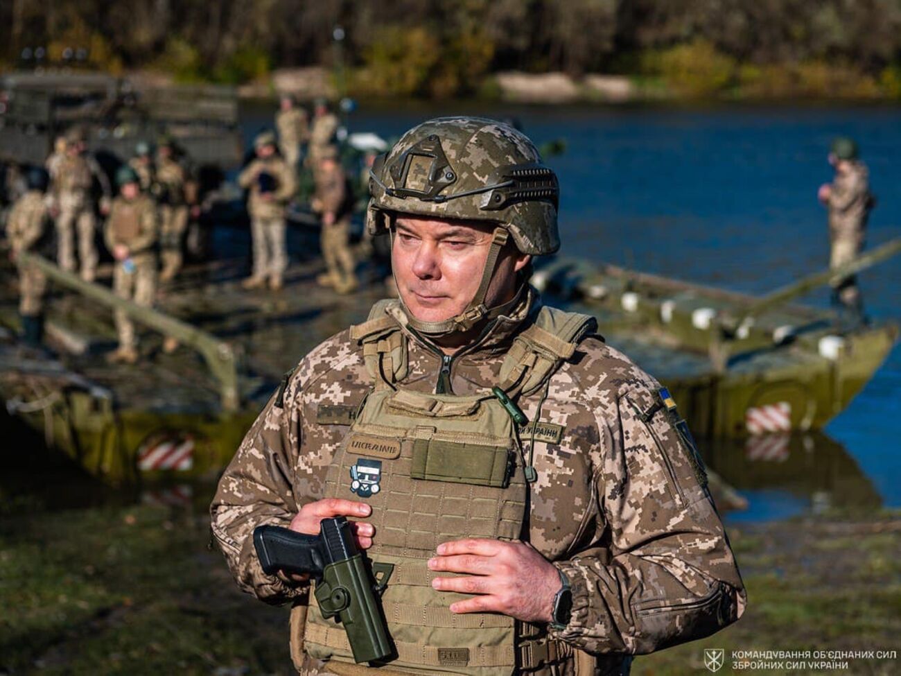Враг пытался наступать на Вознесенск, но в течение шести суток понес настолько большие потери, что был вынужден отказаться от наступления, рассказал Наев