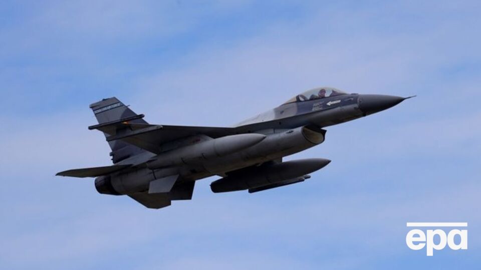 Деякі українські пілоти вже літають з інструкторами на F-16