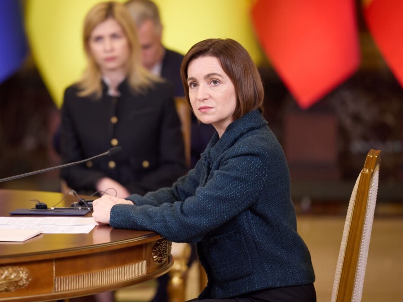 Санду закликала всі країни – члени ЄС одностайно підтримати рішення про початок переговорів щодо вступу в Євросоюз із Молдовою й Україною на саміті у грудні