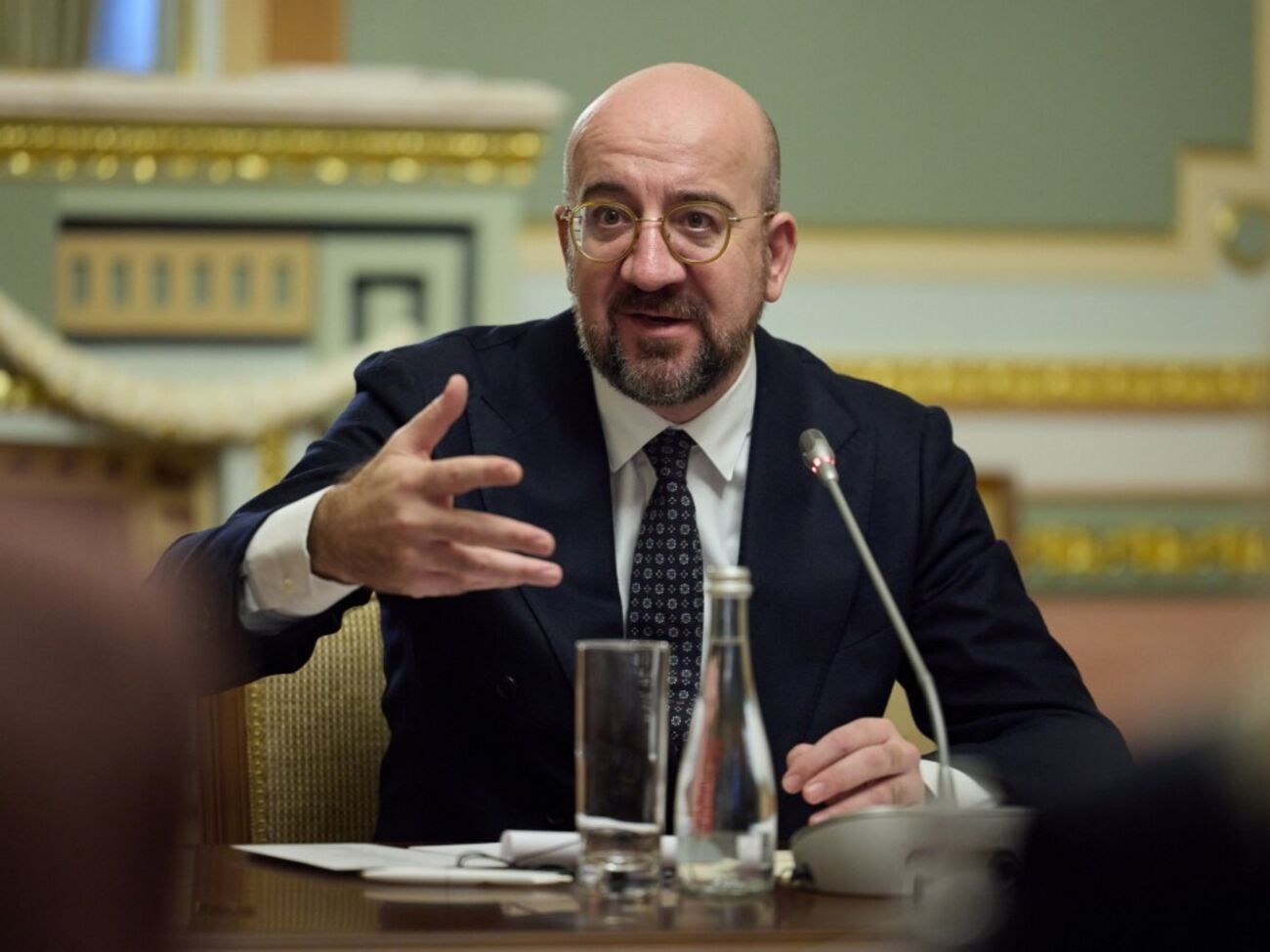 Мишель назвал три аргумента, с помощью которых будет убеждать лидеров ЕС утвердить решение о начале переговоров с Украиной и Молдовой о вступлении