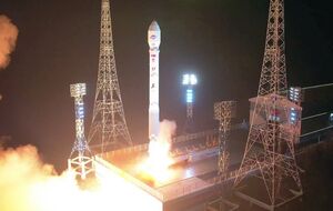 КНДР заявила про запуск супутника-шпигуна. Фоторепортаж