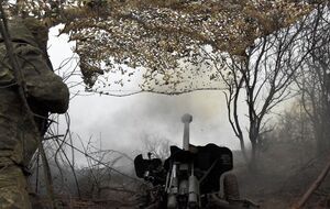 Українські захисники обороняються і знищують окупантів
