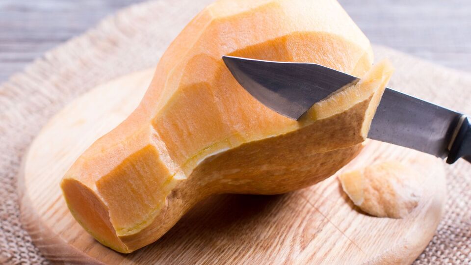 Гарбуз потрібно різати після очищення