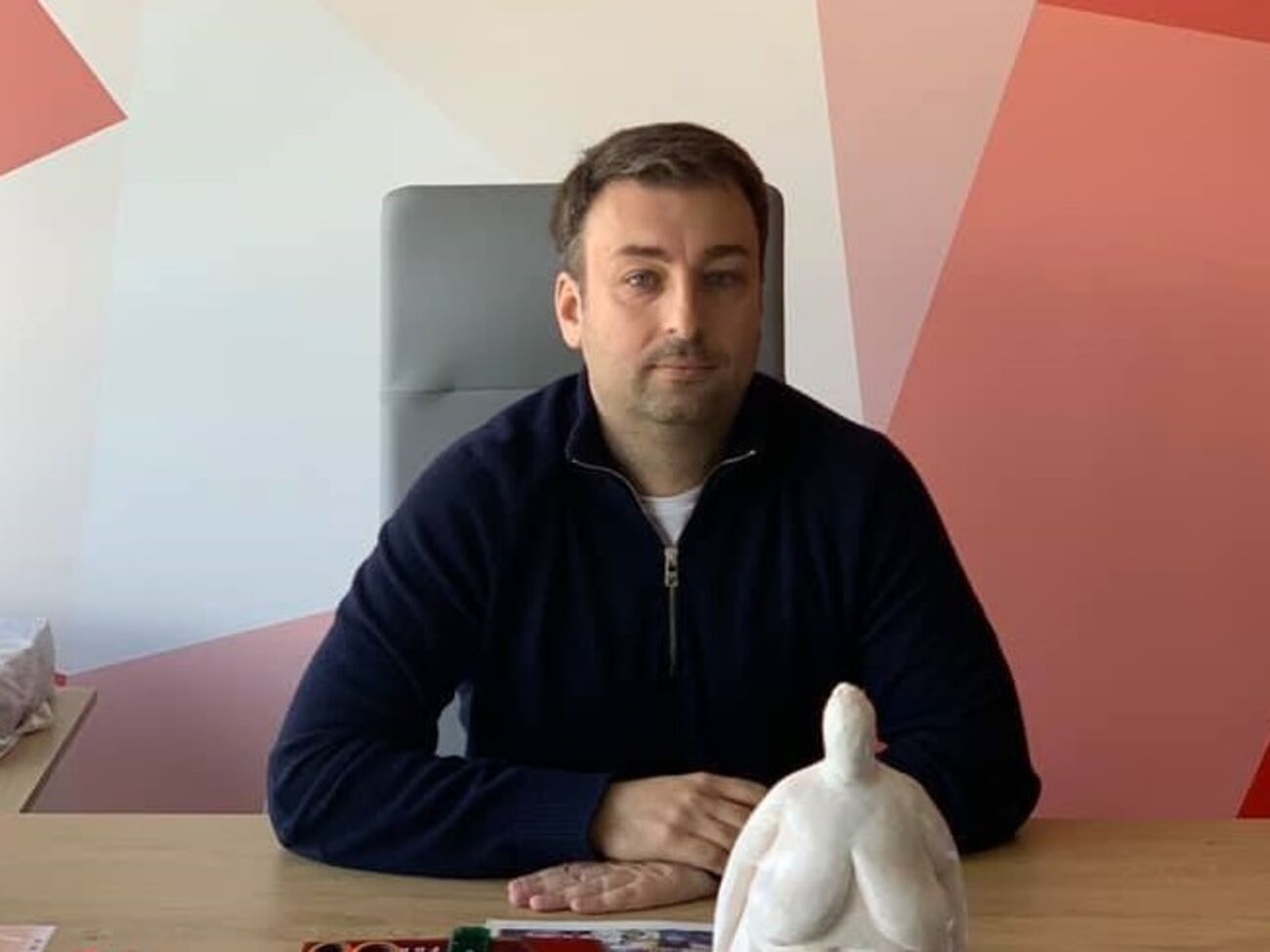 У 90-х польські перевізники витиснули з ринку Європи водіїв із Німеччини та Франції. Але щось я не памʼятаю, щоб французи й німці брали в облогу кордони Польщі