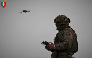 Крым ночью 24 ноября был атакован дронами, сообщают о взрывах на территории воинской части оккупантов