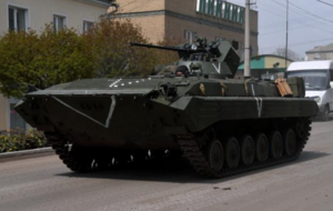 Українські захисники захопили російську БМП, яка була на озброєнні в десантних військ РФ