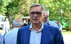 Касьянов занимал должность премьера РФ с мая 2000 года по февраль 2004 года