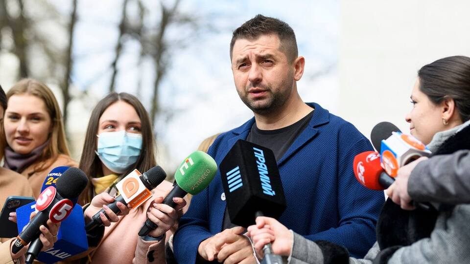 У Украины сейчас "очень плохая переговорная позиция", считает Арахамия