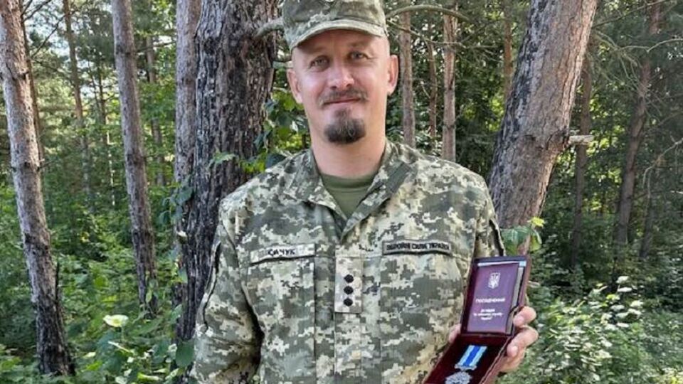 Сачук писал, что в армии полтора года
