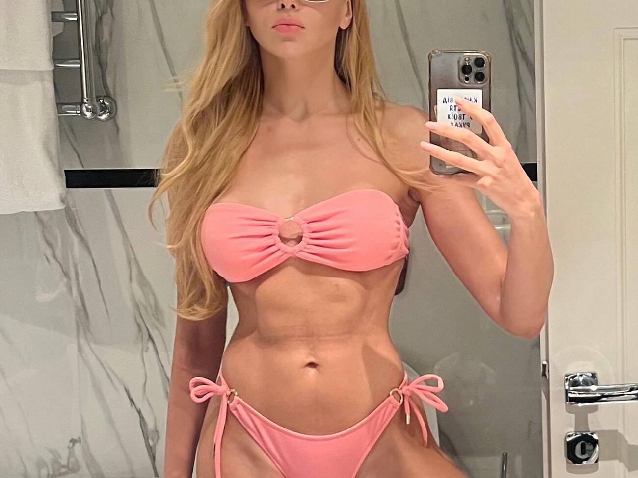 Полякова: На Занзибаре море как на Мальдивах – просто в ноль. Называется, зачем платить больше?