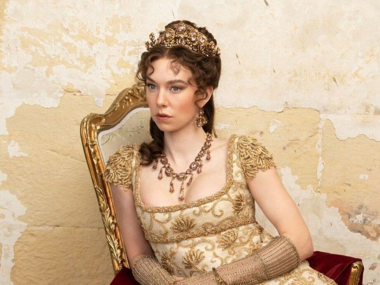 По словам Кирби, на съемках ей удалось преодолеть страх и теперь она знает, что лучше научиться чему-то и пережить этот опыт, чем отказаться от него