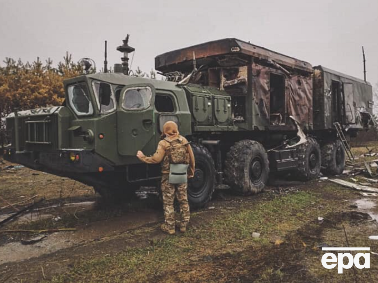 Машина из состава российского ЗРК С-300, уничтоженная в результате украинского удара