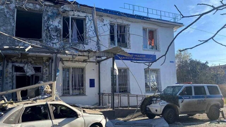 По данным российских СМИ, как минимум четверо "полицейских" погибли в результате удара по оккупантам в Херсонской области