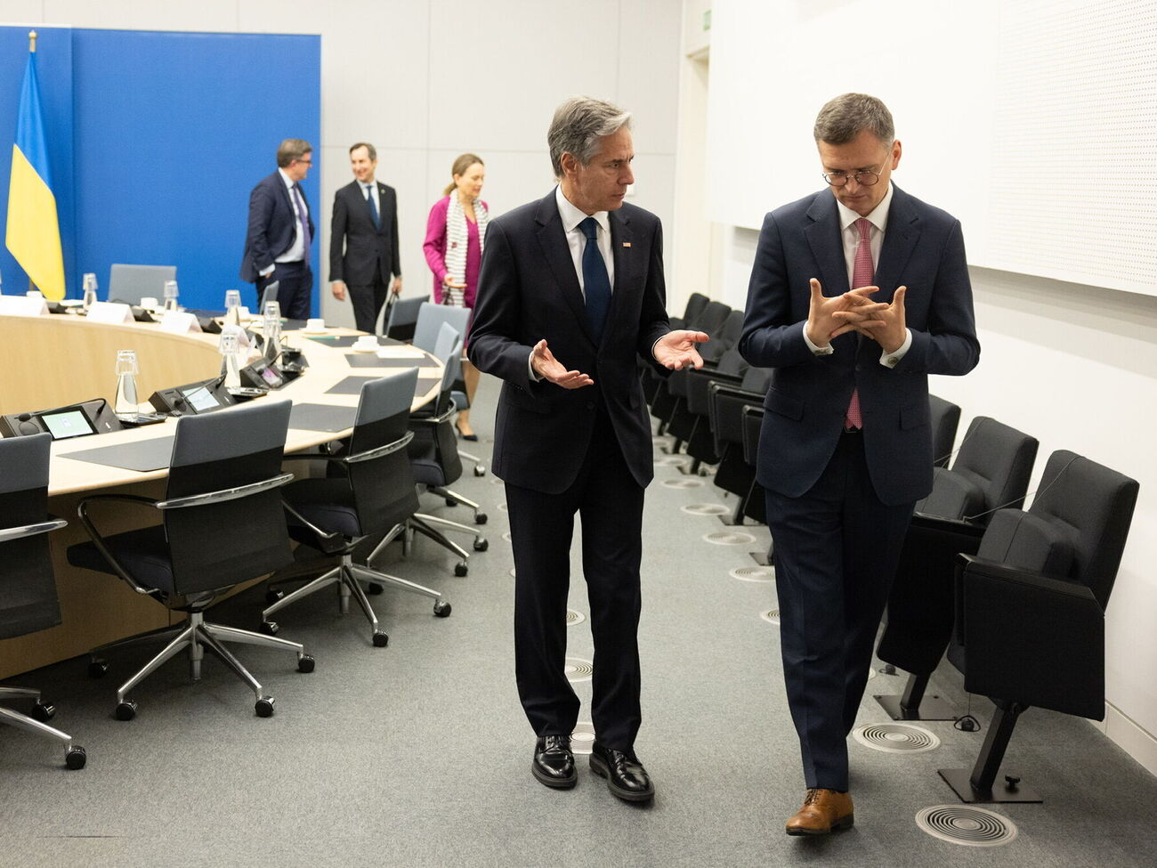 Блінкен і Кулеба також обговорили нещодавні події на полі бою у війні РФ проти України, зазначили в Держдепі США