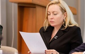 Татьяна Егорова-Луценко подписала распоряжение о командировке должностного лица и депутата облсовета за границу, утверждает Мосийчук