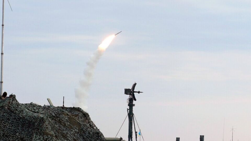 К отражению воздушного нападения были привлечены истребительная авиация, зенитные ракетные подразделения и мобильные огневые группы