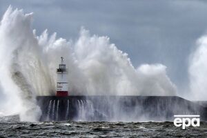 Жертвами урагана "Киаран" в Европе стали как минимум 10 человек