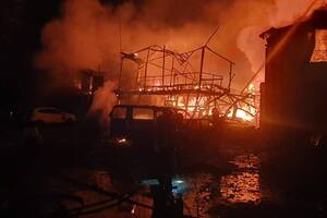 У Харкові через ворожу атаку сталися пожежі
