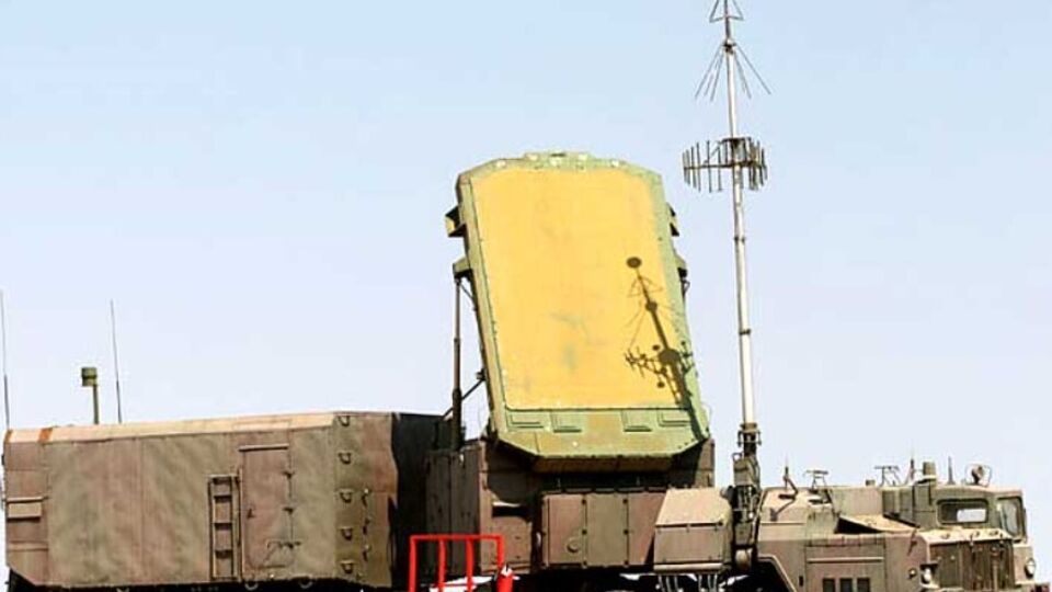 Радар поиска и наведения является основным компонентом комплекса C-300