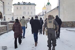 Обшуки відбуваються в межах кримінального провадження про причетність керівництва Лаври до розпалювання національної ворожнечі й ненависті