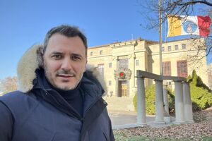 Мы ищем любые возможности получить помощь США, поэтому поехали по американской глубинке и встречаемся с местными общинами и лидерами мнений