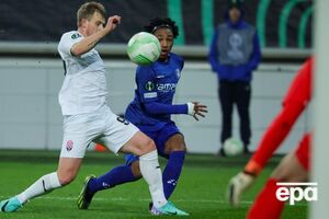 "Заря" (в белой форме) играла в Бельгии