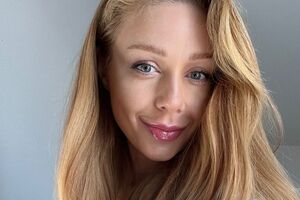 В 1992 году семья Тины Кароль переехала из России в Ивано-Франковск