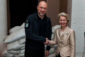 Шмигаль зазначив, що під час переговорів із фон дер Ляєн обговорювали фінансову підтримку України