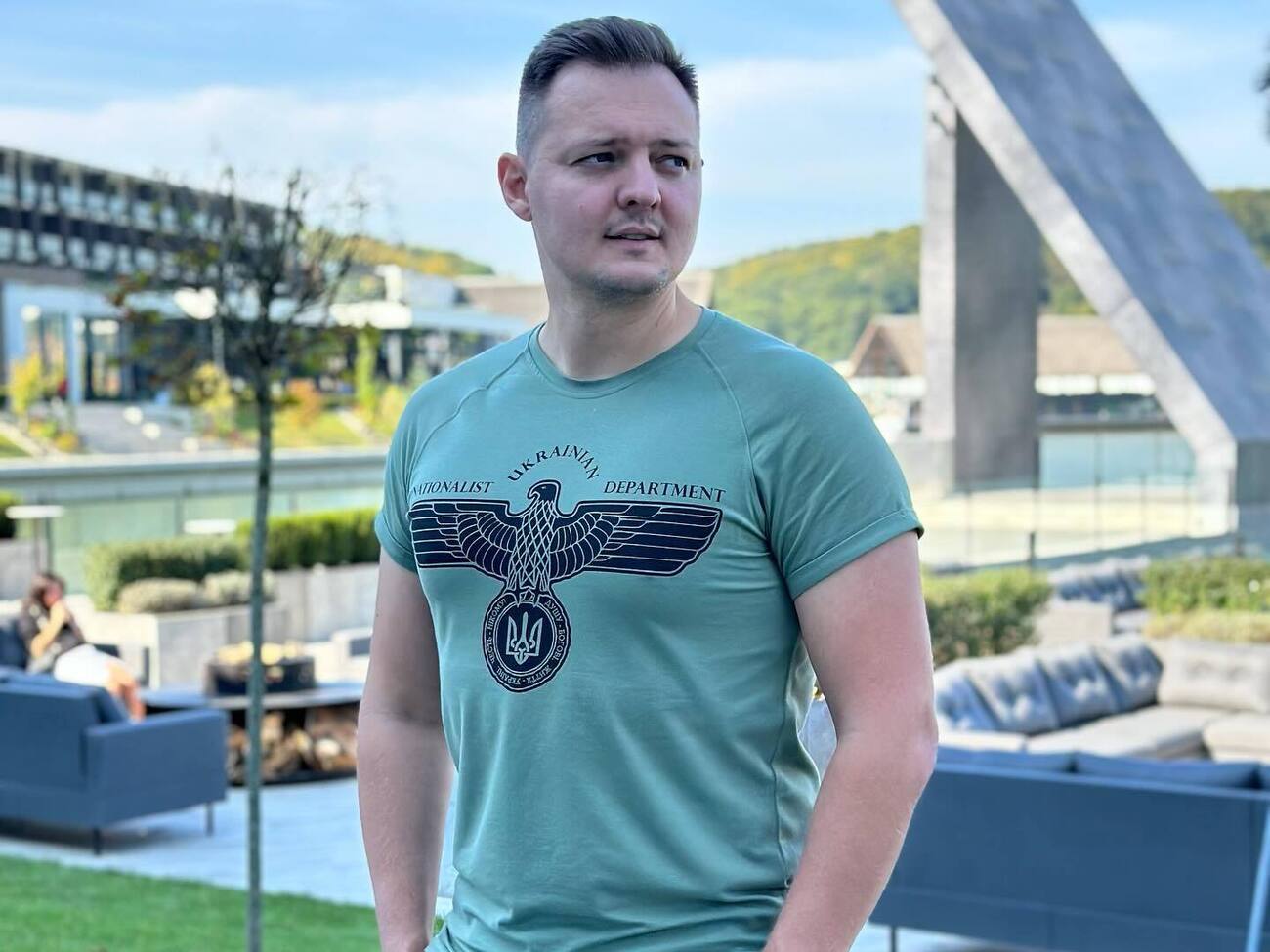 Лавриненко: Конечно, если $1 млрд предложат за канал – я бы подумал