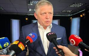 Фицо обещал сосредоточиться на реформе словацких вооруженных сил и их перевооружении