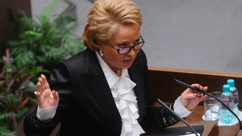 В 2019 году Матвиенко рассказывала, что идея "министерства счастья" возникла у нее во время поездки в ОАЭ