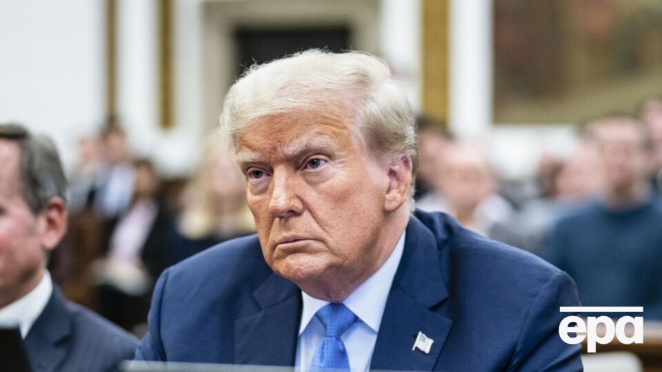 Трамп заявил, что "было бы некстати ехать в Украину в это время"