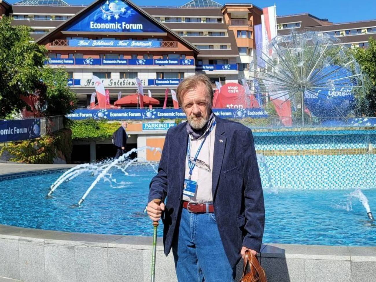 Через 11 місяців дії ембарго G7 і ЄС російська нафта досі потрапляє до портів країн ЄС