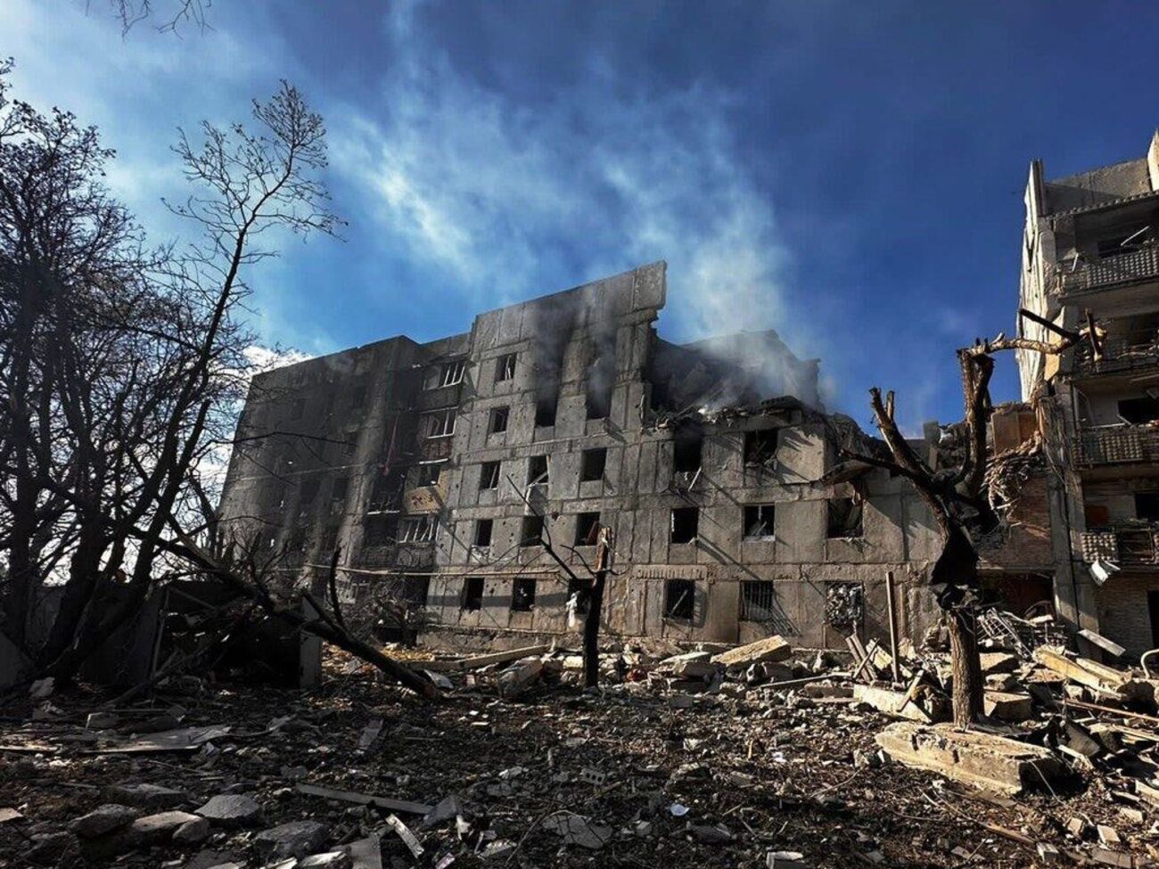 С октября оккупанты пытаются окружить Авдеевку