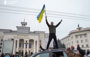 Клочко: На улице Мира много людей, все радостные, на лицах улыбки