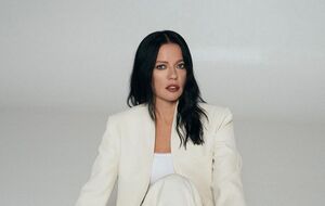 Горовая заявила, что ради похудения ей придется отказаться от вина