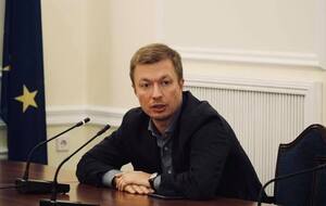 Ніколаєнко заявив, що загибла дівчина намагалася перебігти дорогу в невстановленому місці