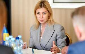 Стефанишина отметила, что в сентябре впервые за долгое время состоялась встреча украинско-венгерской межведомственной рабочей группы по вопросам образования