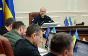 Субсидии на оплату жилищно-коммунальных услуг получают 1,3 млн семей, в среднем в октябре это было около 760 грн на семью, отметил Шмыгаль