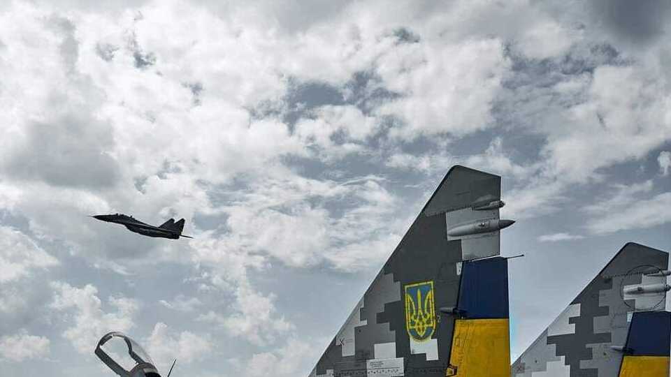 Украинские летчики нанесли 17 ударов по позициям РФ