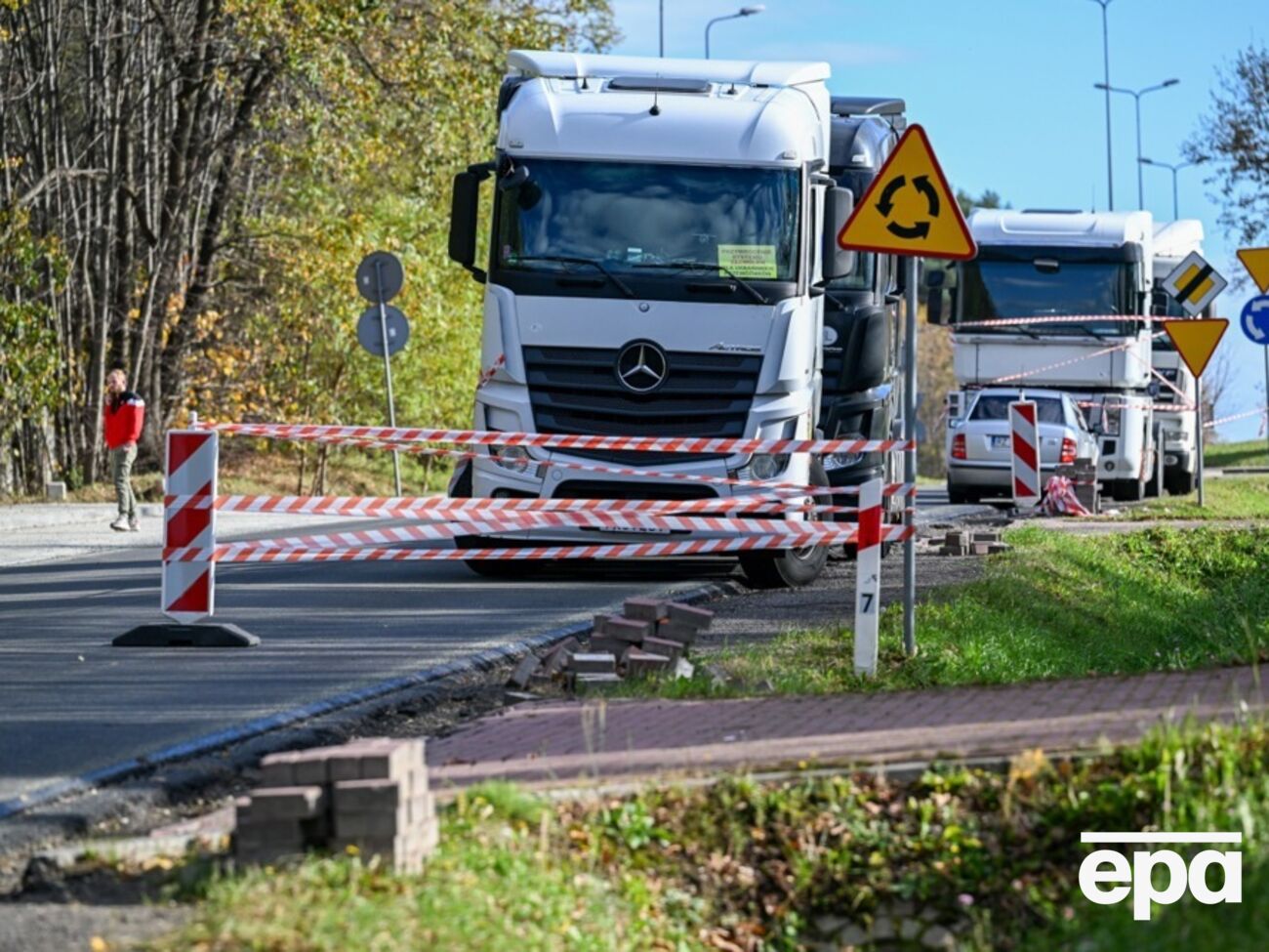 Польские перевозчики блокируют три пункта пропуска на границе