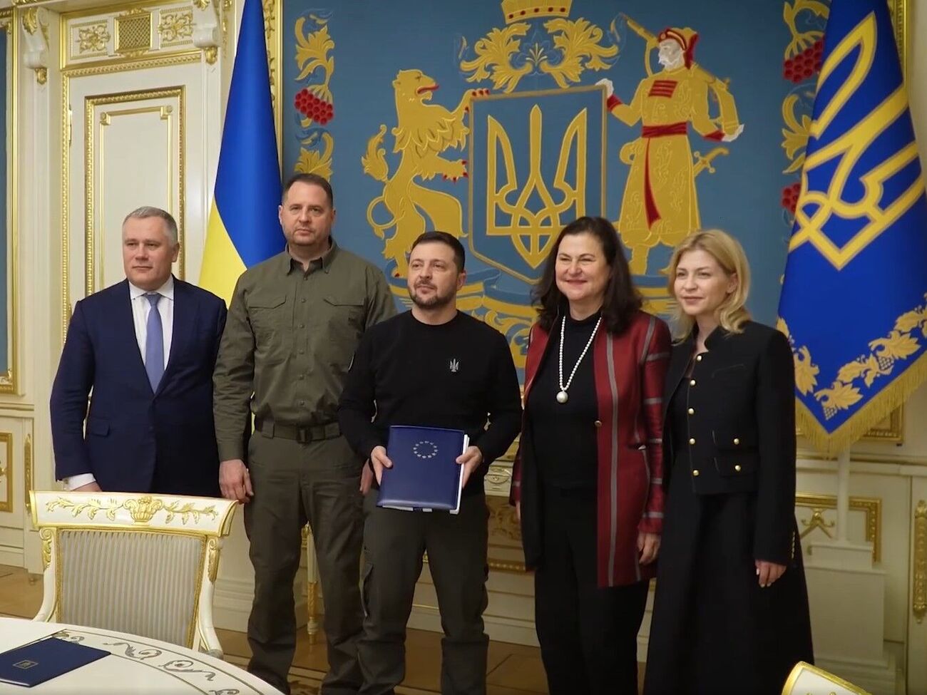 Матернова передала Зеленскому отчет ЕК о прогрессе Украины на пути в ЕС