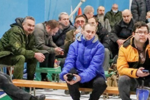 По данным ЦНС, мужчинам призывного возраста на временно оккупированных территориях Украины после получения паспорта РФ сразу выдают повестку