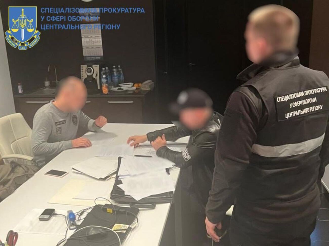 Помощнику Частякова сообщили о подозрении