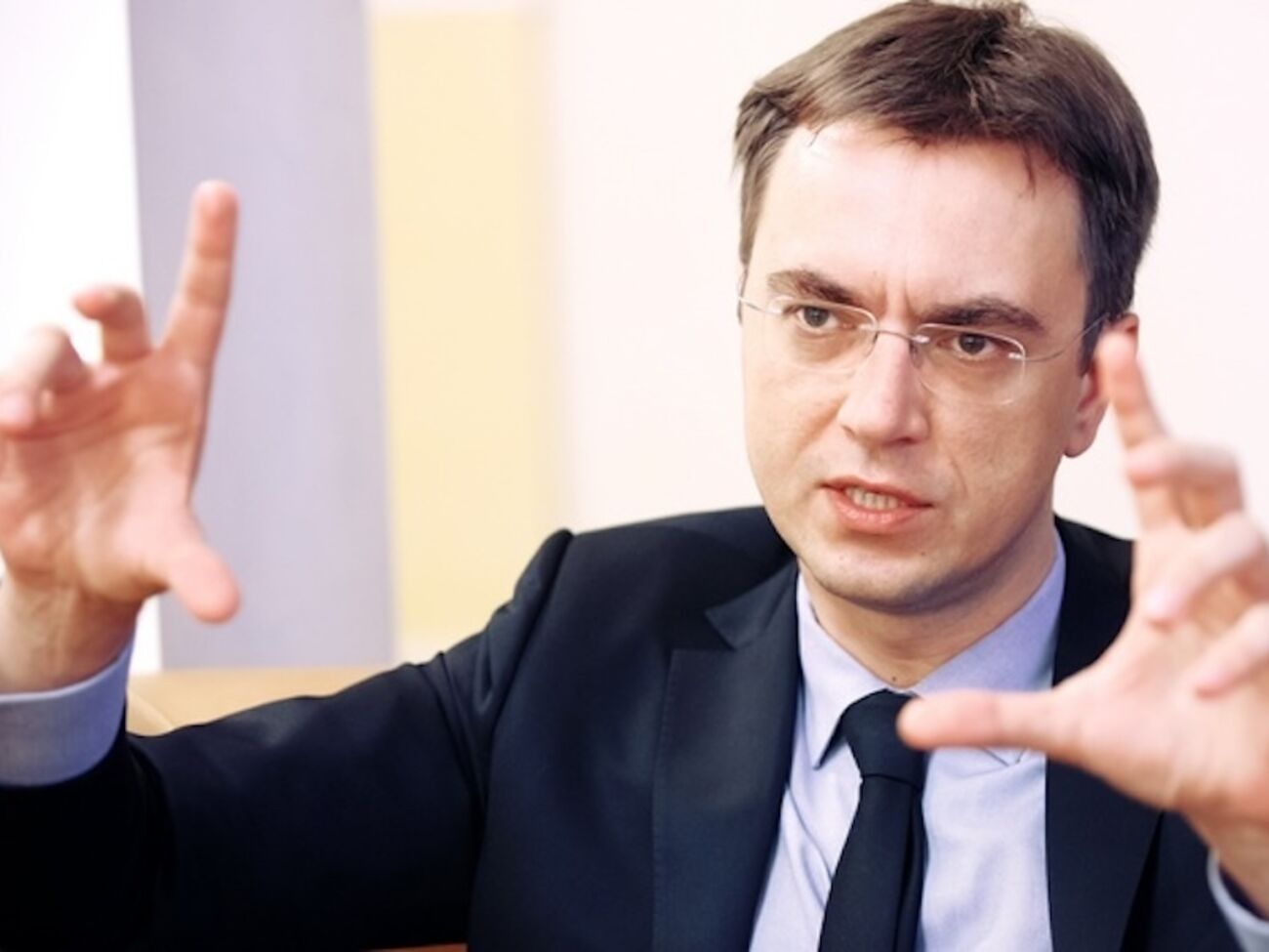 Омелян: Даже если мы увеличим тариф до космического уровня, и стоимость перевозки одной тонны будет такая же, как доставка ее на Луну, без стратегического плана этот тариф проестся